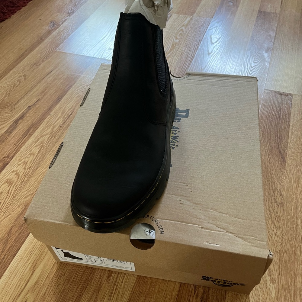 Brand New Dr. Marten Embury - Chelsea style boots